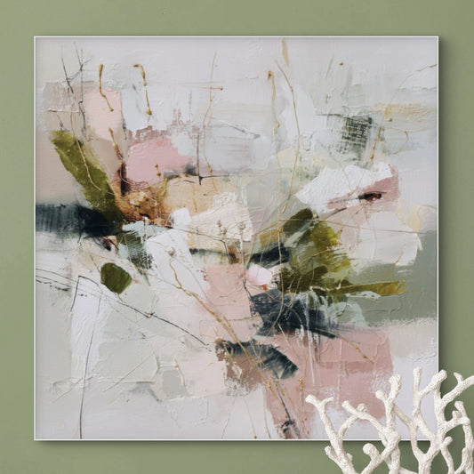 Detailopname van kunstwerk Whisper of Dawn met zachte penseelstreken in roze, olijfgroen en wit