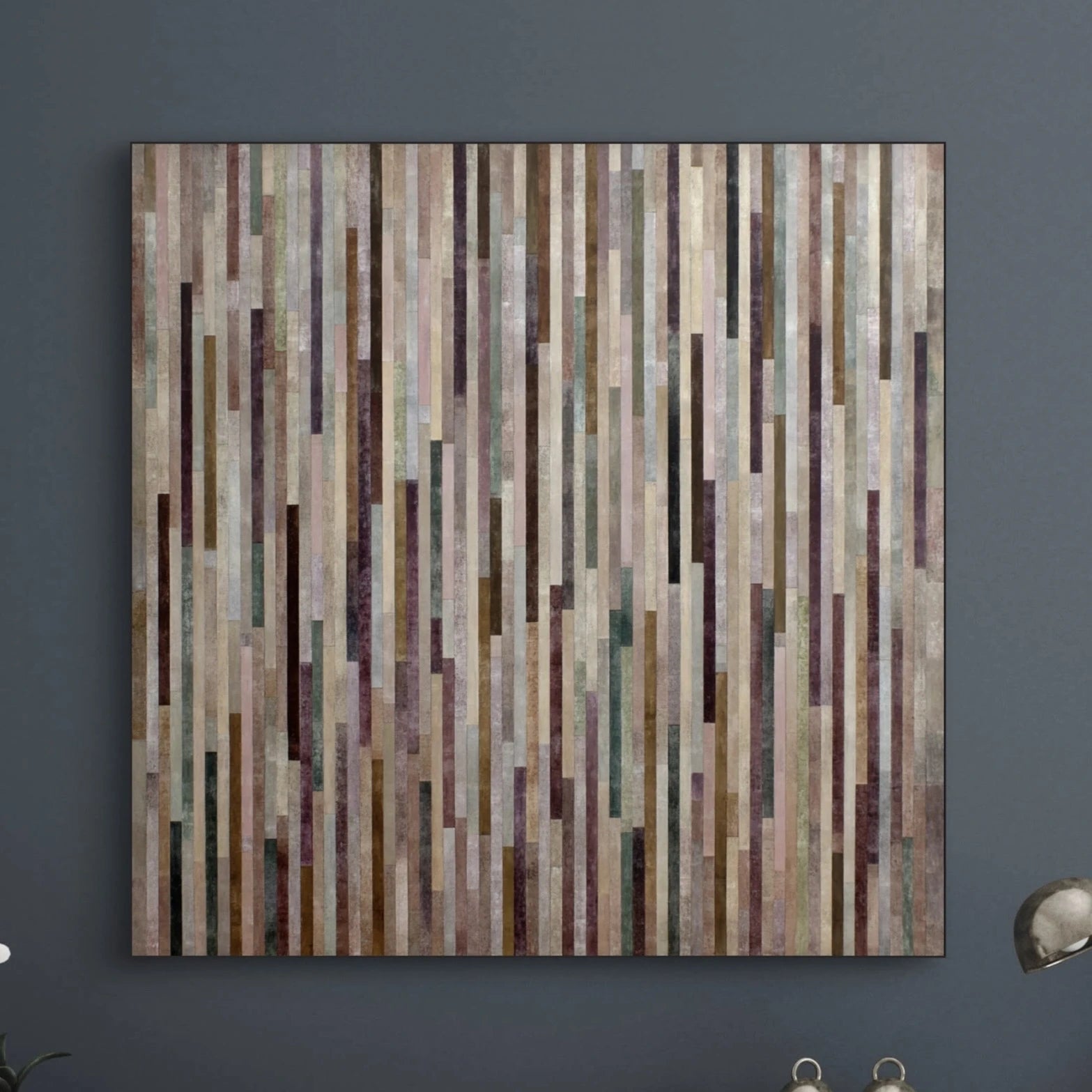 Detail van schilderij Bronzen Ritme met metallic accenten en textuur in bruin en groen
