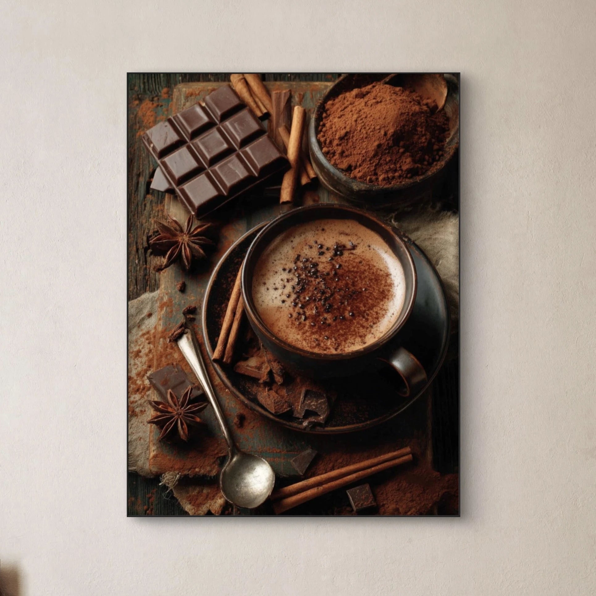 Detailopname van kunstwerk Cacao Serenade met warme chocolademelk, kaneel en specerijen 
