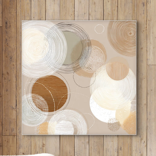 Detail van witte en beige cirkels met subtiele penseelstructuur
