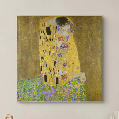 Detail van de gouden patronen en gezichten in De Kus van Gustav Klimt
