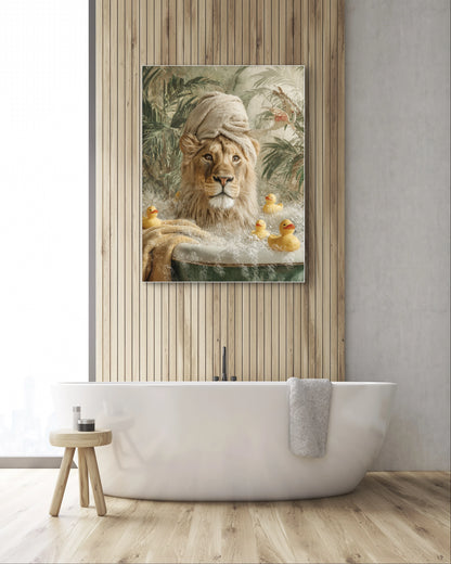 Mock-up van Koning in Rust aan de muur boven een badkuip met houten lambrisering  
