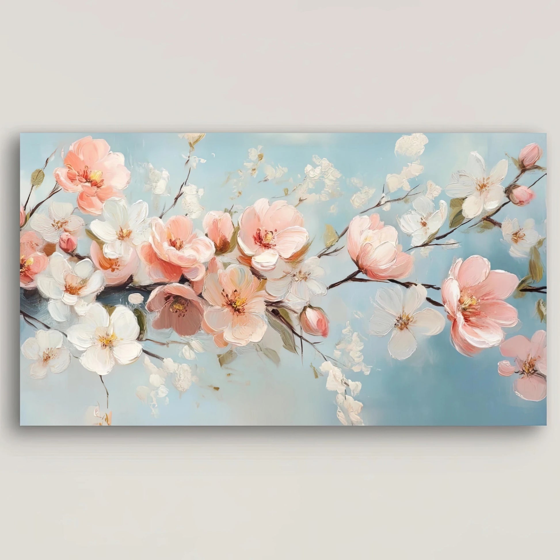 Detail van kunstwerk met bloesemtakken in zachte tinten tegen een helderblauwe achtergrond
