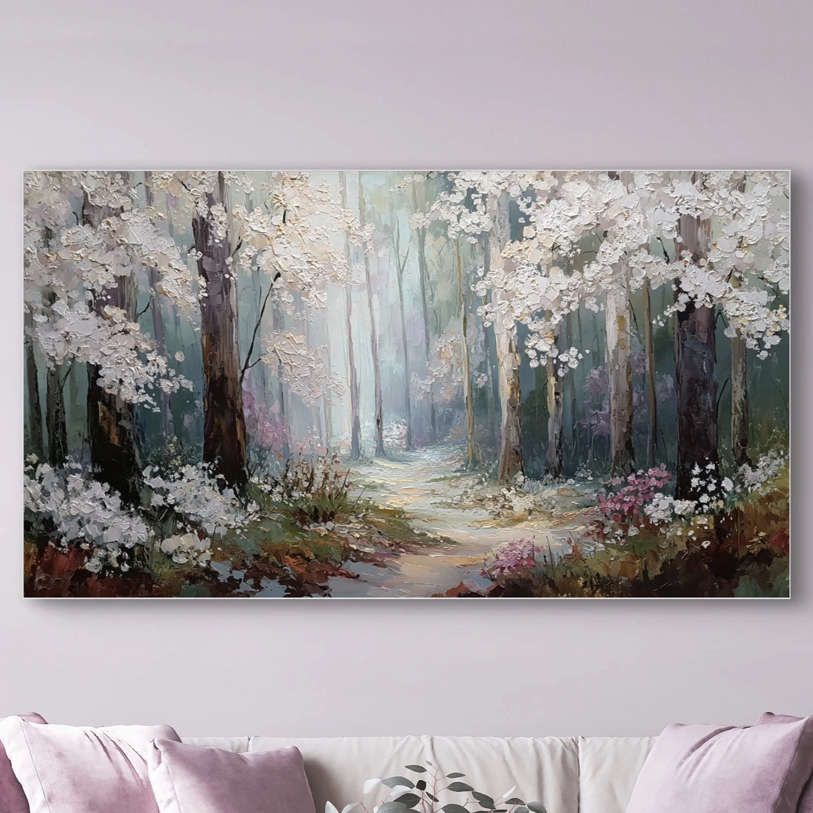 Detail van schilderachtig lentelandschap met witte bloesem en zachte lichtval
