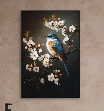 Detail van blauwborst op tak met witte bloesems en donkerbruine achtergrond
