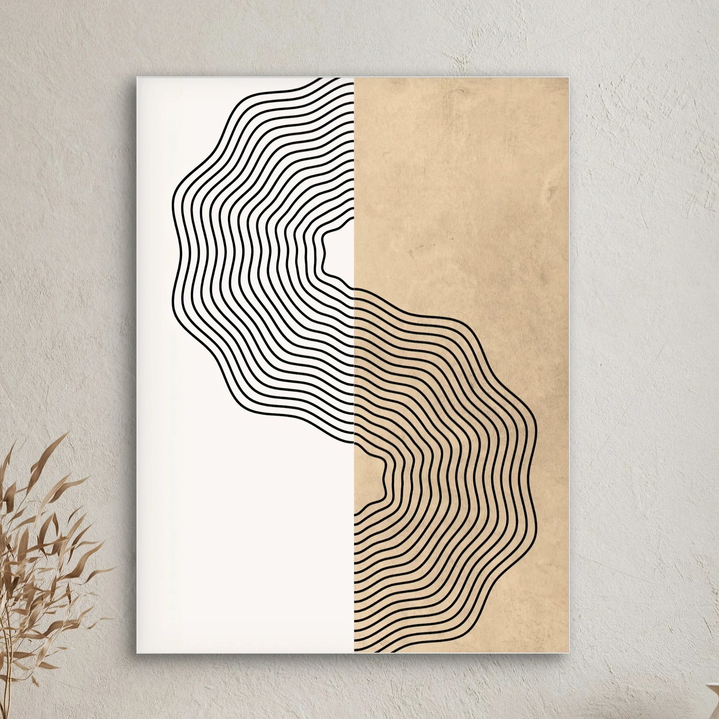 Detail van grafische lijnen die golvend bewegen over zandkleurige en witte vlakken
