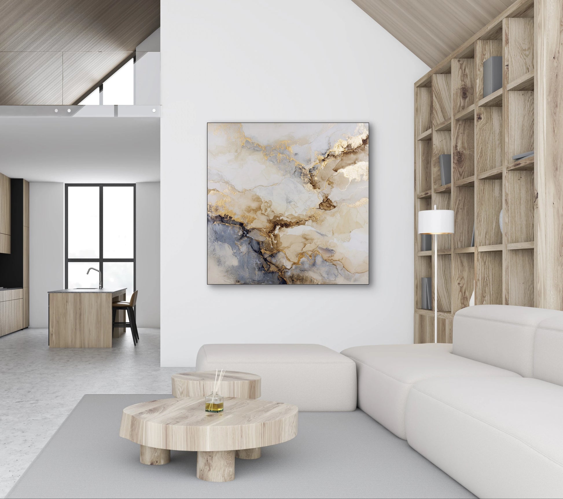 Abstract schilderij Marmeren Dageraad met grijsblauwe en beige tinten boven lichte bank in modern interieur
