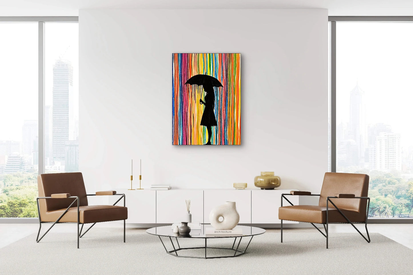 Schilderij van zwarte silhouet met paraplu tegen regenboogregen op witte muur in modern interieur
