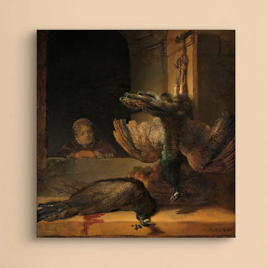 Detail van Rembrandts “Stilleven met pauwen” met hangende en liggende pauwen en kindergezicht op de achtergrond
