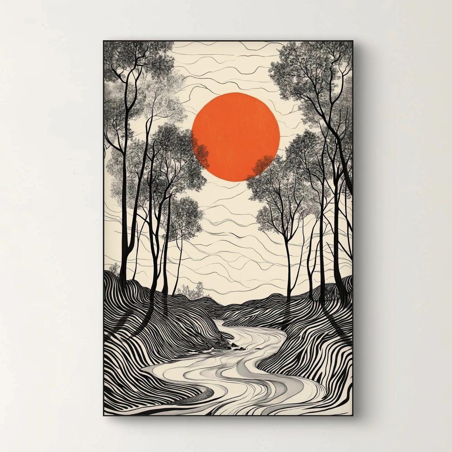 Detail van kunstwerk met felrode zon, slingerende rivier en lijntekeningen van bomen in zwart op crèmekleurige achtergrond
