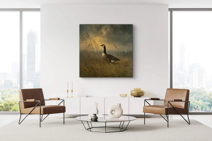 Mock-up van Schemergans aan de muur in een moderne woonkamer met twee stoelen  
