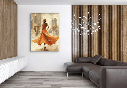 Textielkunstwerk Stadse Bries boven een donkerbruine loungebank in een modern interieur met houten wand
