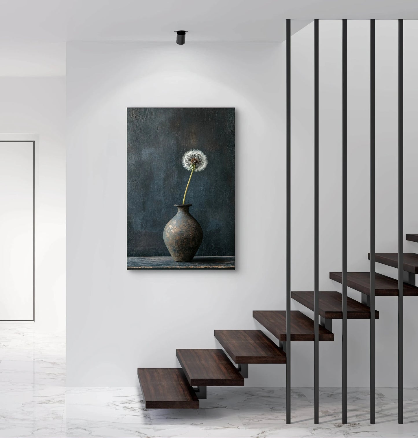 Kunstwerk “Tijd in Eén Adem” aan de muur bij een moderne trap met marmeren vloer en minimalistische belichting
