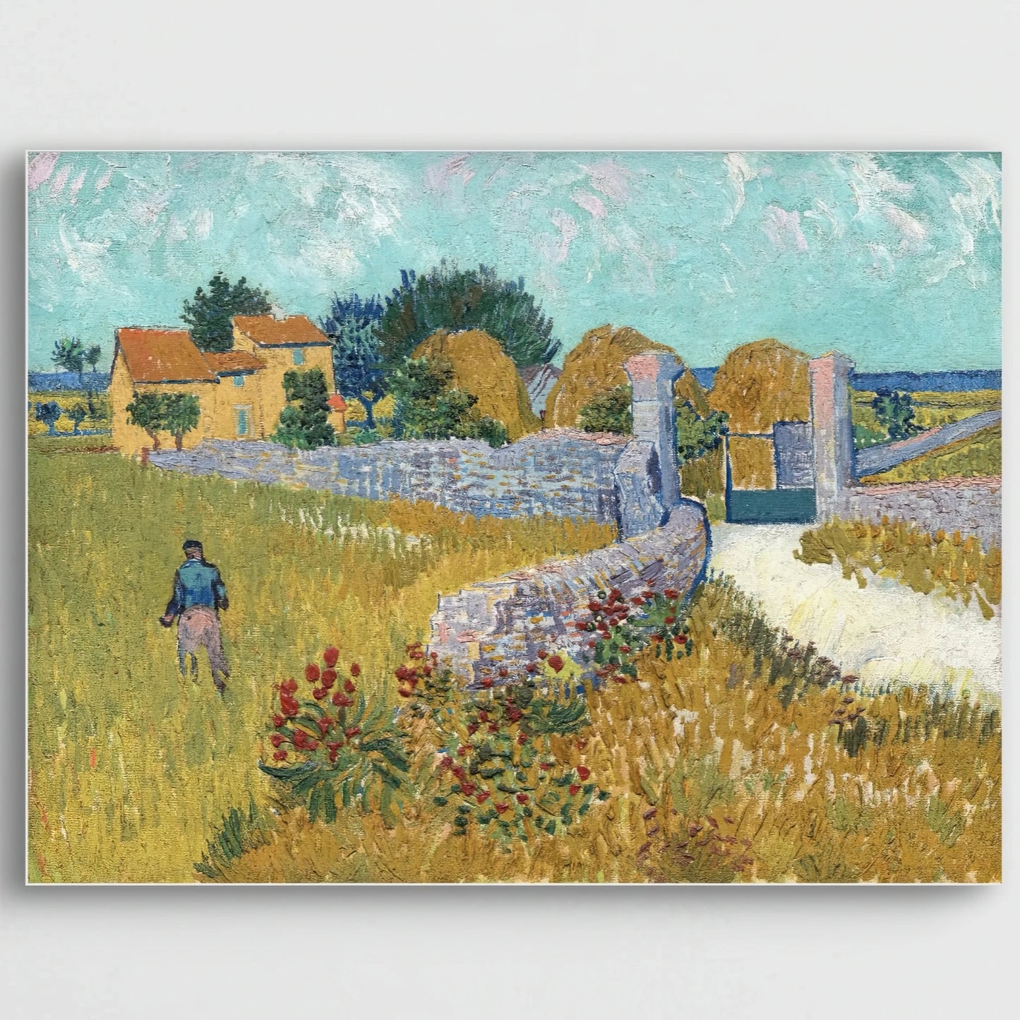 Detail van Van Goghs “Boerderij in de Provence” met veldbloemen, stenen muur en blauwe lucht
