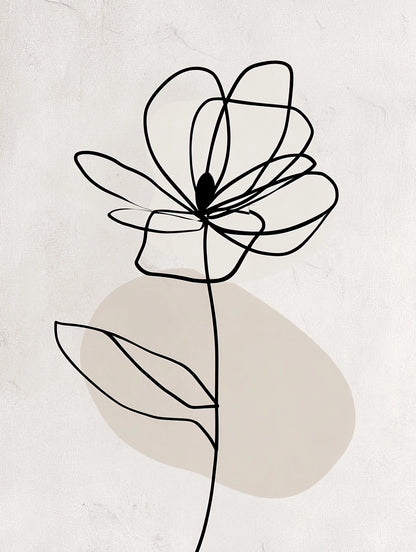 Volledig textielkunstwerk met bloem in lijntekening en zachte organische vorm op crèmekleurige achtergrond
